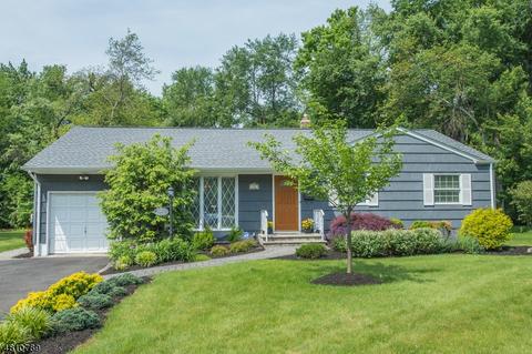 52 Brook St, Berkeley Heights, NJ 07922 photo 1