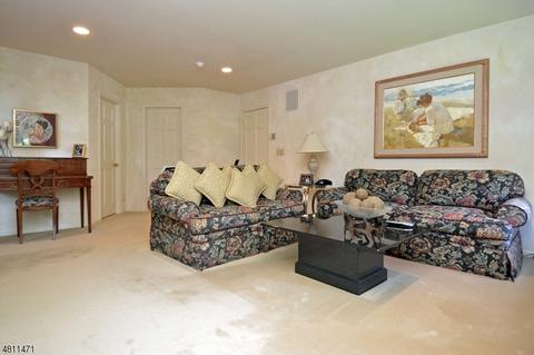 38 Cider Hl, Upper Saddle River, NJ 07458 photo 13
