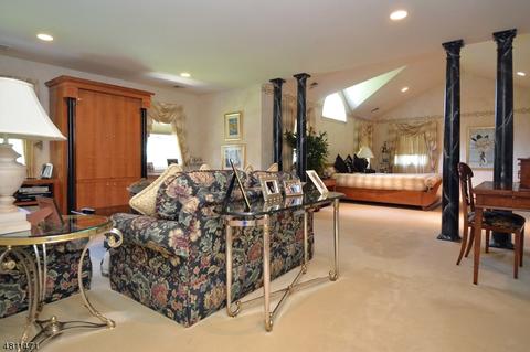 38 Cider Hl, Upper Saddle River, NJ 07458 photo 12