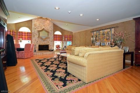 38 Cider Hl, Upper Saddle River, NJ 07458 photo 4