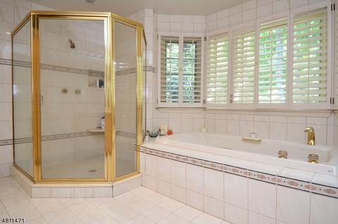 38 Cider Hl, Upper Saddle River, NJ 07458 photo 17