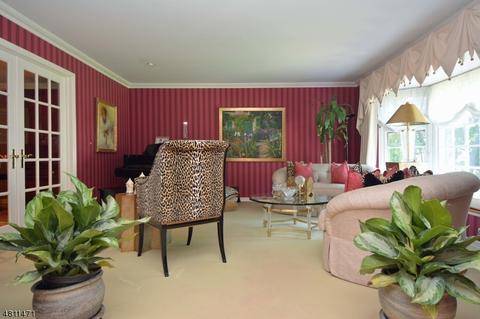 38 Cider Hl, Upper Saddle River, NJ 07458 photo 3