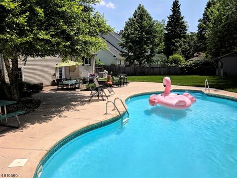 8 Avon Rd, Clark, NJ 07066 photo 23