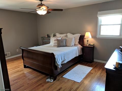 8 Avon Rd, Clark, NJ 07066 photo 12