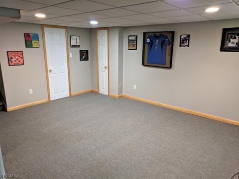 8 Avon Rd, Clark, NJ 07066 photo 16