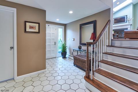 10 Hemlock Ter, Springfield, NJ 07081 photo 7