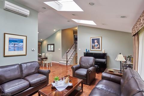10 Hemlock Ter, Springfield, NJ 07081 photo 10