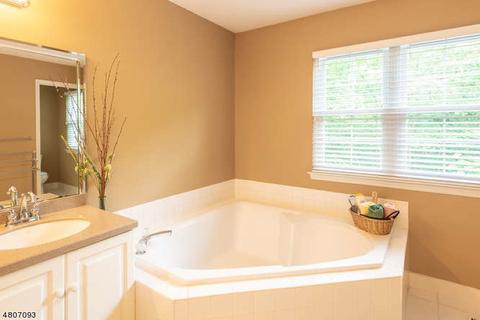 125 Rock Rd, Wayne, NJ 07470 photo 14