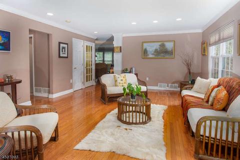 125 Rock Rd, Wayne, NJ 07470 photo 3