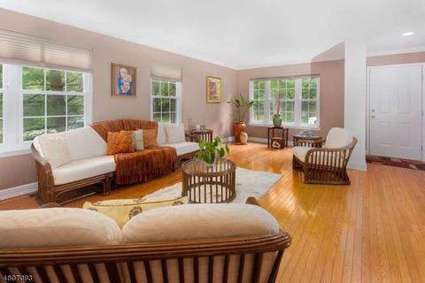 125 Rock Rd, Wayne, NJ 07470 photo 2