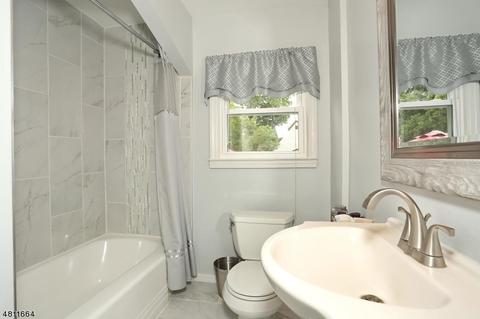 115 Ridgewood Ave, Paramus, NJ 07652 photo 10