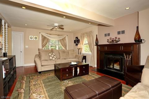 115 Ridgewood Ave, Paramus, NJ 07652 photo 4