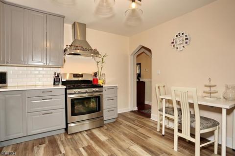 115 Ridgewood Ave, Paramus, NJ 07652 photo 9