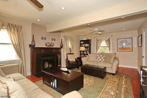 115 Ridgewood Ave, Paramus, NJ 07652 photo 3