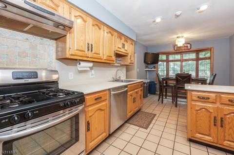 29 Ned Rd, Wayne, NJ 07470 photo 4