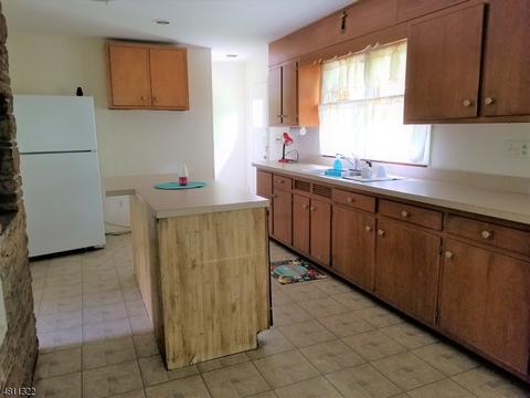 68 Mackenzie Rd, Hampton, NJ 08827 photo 4