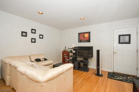 6 Coniston Ct, Wayne, NJ 07470 photo 8