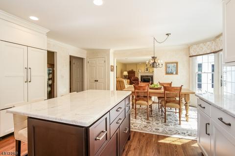 2 Heath Dr, Basking Ridge, NJ 07920 photo 9