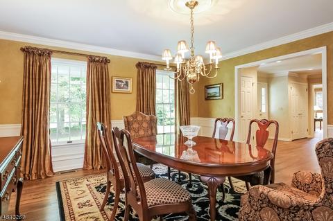 2 Heath Dr, Basking Ridge, NJ 07920 photo 5