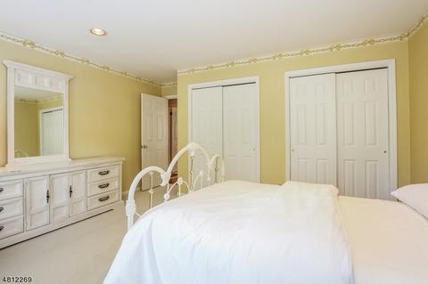 2 Heath Dr, Basking Ridge, NJ 07920 photo 17