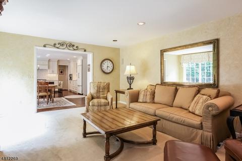 2 Heath Dr, Basking Ridge, NJ 07920 photo 12