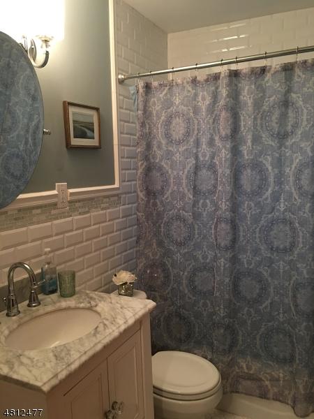  33 Valley Rd, Nutley, NJ 07110 photo 2
