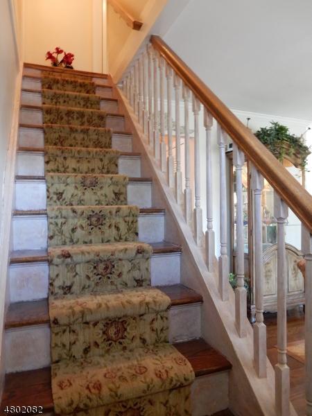 68 Cornell Dr, Clark, NJ 07066 photo 12