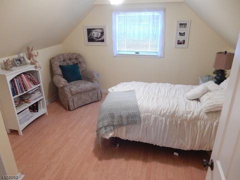 68 Cornell Dr, Clark, NJ 07066 photo 13