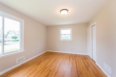 47 Hamilton Ave, Wayne, NJ 07470 photo 9