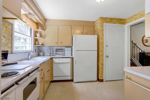 151 Salter St, Springfield, NJ 07081 photo 12