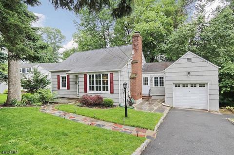 96 Johnston Drive Ext, North Plainfield, NJ 07060 photo 2