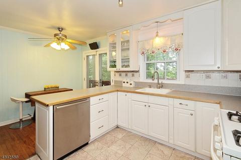 96 Johnston Drive Ext, North Plainfield, NJ 07060 photo 10