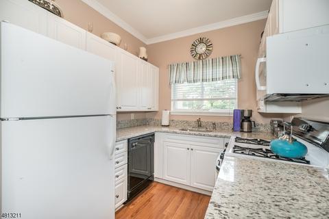 1108 Brittany Dr, Wayne, NJ 07470 photo 11