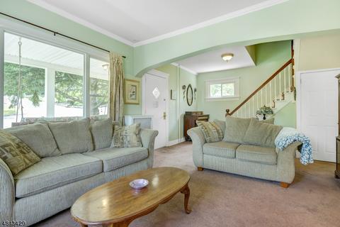 215 Summit Rd, Springfield, NJ 07081 photo 3