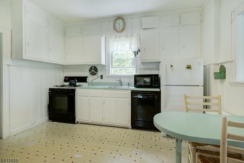 215 Summit Rd, Springfield, NJ 07081 photo 9