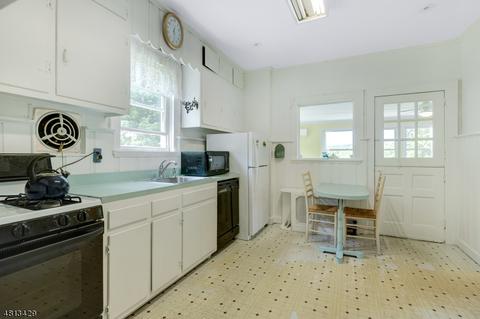 215 Summit Rd, Springfield, NJ 07081 photo 8