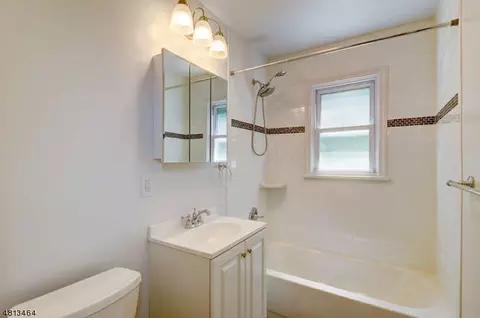 48 Village Dr, Wayne, NJ 07470 photo 13