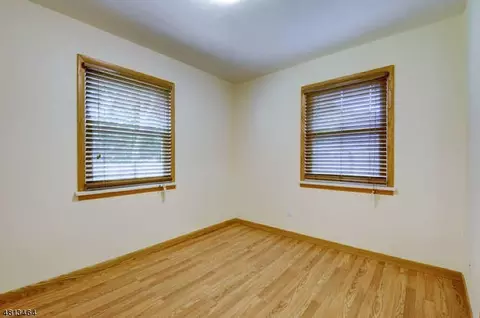 48 Village Dr, Wayne, NJ 07470 photo 14