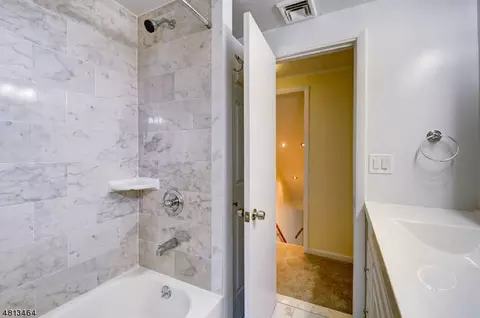 48 Village Dr, Wayne, NJ 07470 photo 19