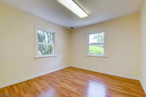48 Village Dr, Wayne, NJ 07470 photo 15