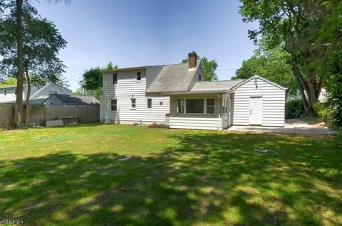 48 Village Dr, Wayne, NJ 07470 photo 3