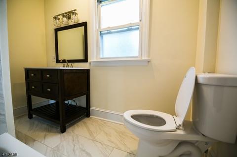45 Berkeley Pl, Bloomfield, NJ 07003 photo 3