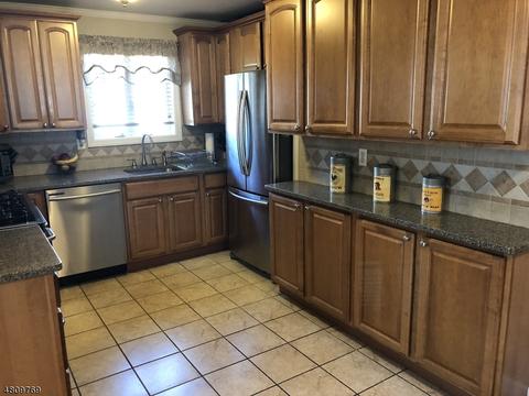 18 Wendt Ln, Wayne, NJ 07470 photo 6