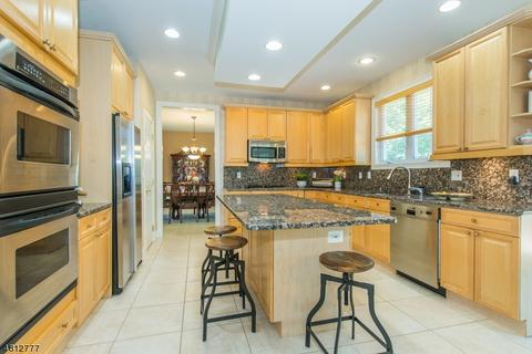 24 Verkade Dr, Wayne, NJ 07470 photo 4