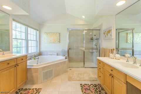 24 Verkade Dr, Wayne, NJ 07470 photo 14