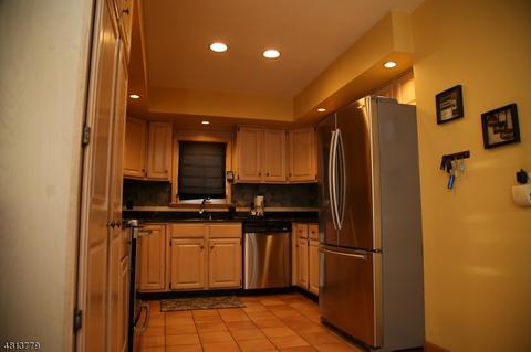 12 Shepard Pl, Nutley, NJ 07110 photo 9