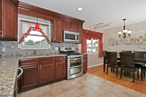 28 White Oak Ln, Wayne, NJ 07470 photo 12