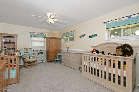 28 White Oak Ln, Wayne, NJ 07470 photo 9