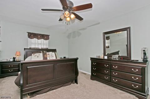 28 White Oak Ln, Wayne, NJ 07470 photo 8