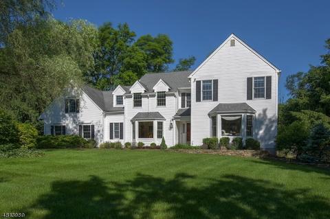 33 Coventry Rd, Mendham, NJ 07945 photo 2
